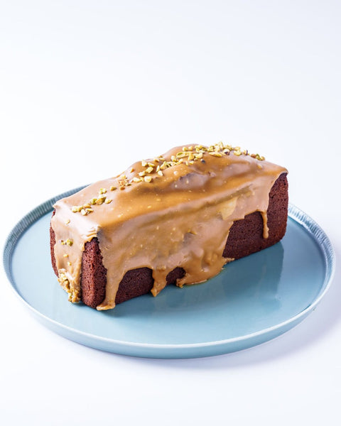 焦がしバターとピスタチオのケーキ - roundcoffee